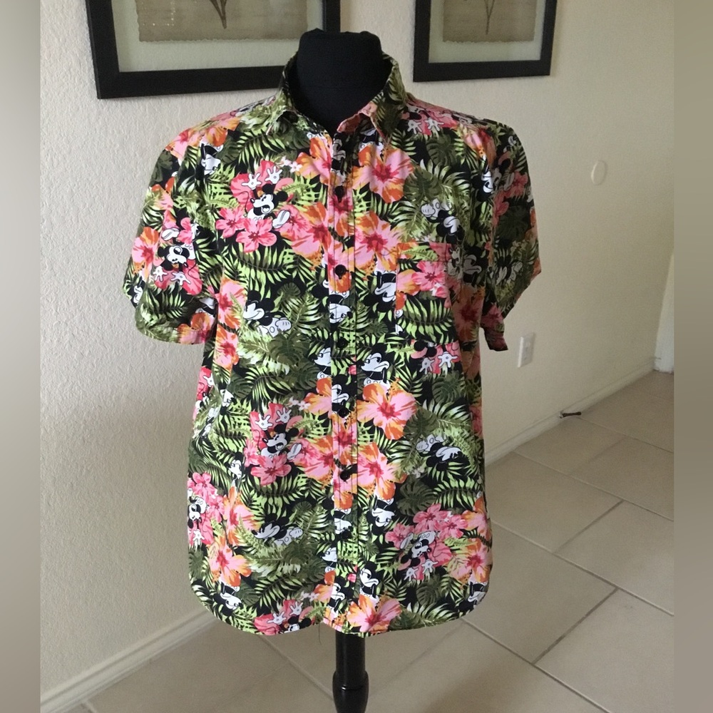 Disney Mickey Mouse Hawaiian Shirt Men’s size Large